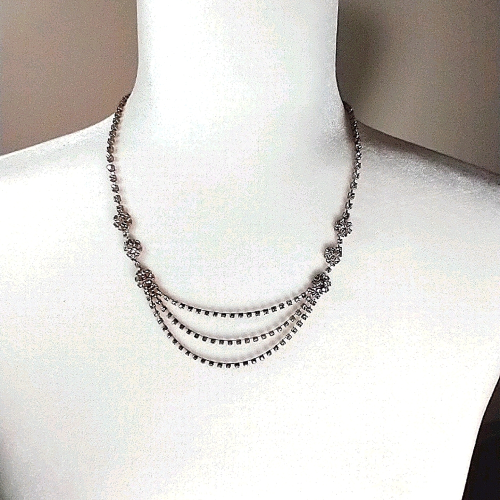 Necklace silver tone with rhinestones